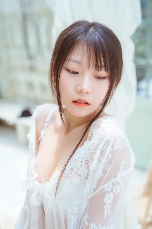 [艺图语] 2022.05.16 花房阳光少女 香草喵露露 - 艺图语